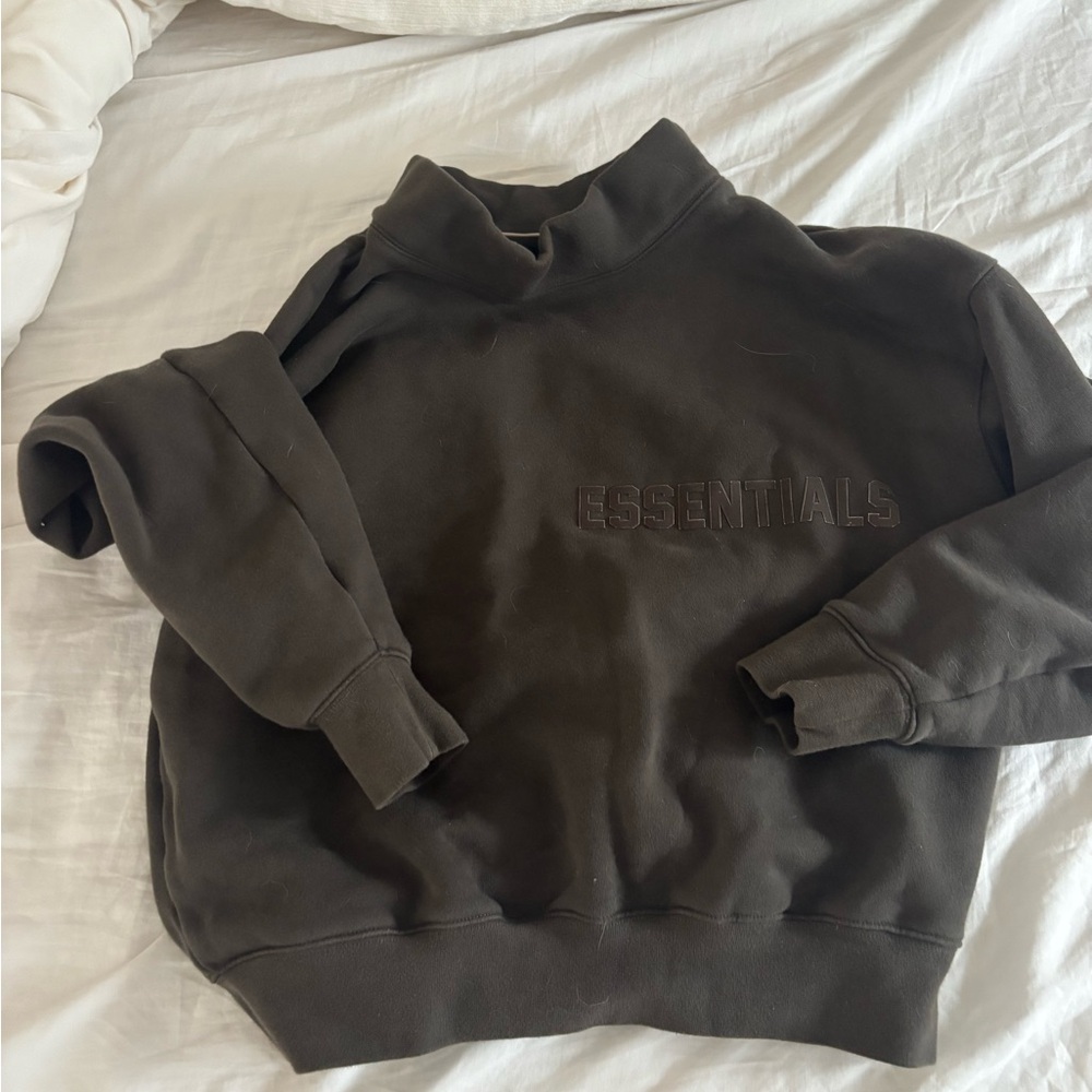 Official Essentials mock neck size xxs